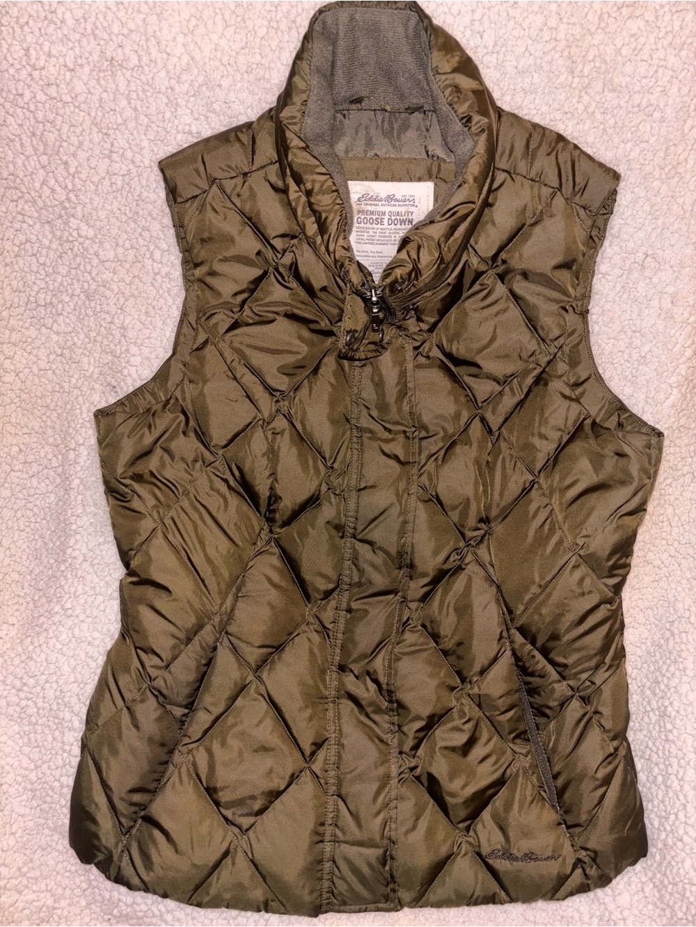 Eddie Bauer Goose Down Quilted Puffer Vest Olive Green Women’s Medium